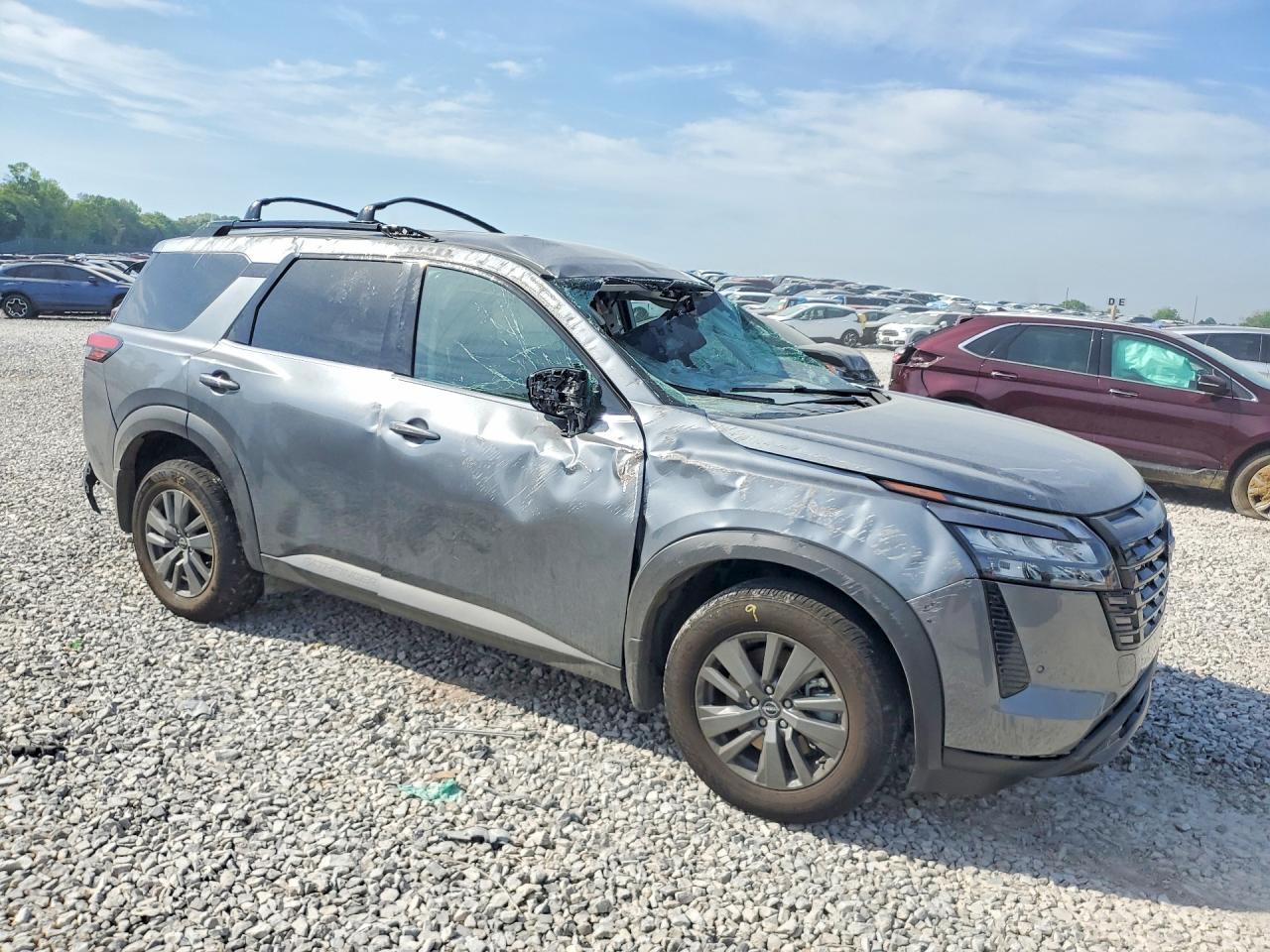 2026 Nissan Pathfinder Sv - Image 4
