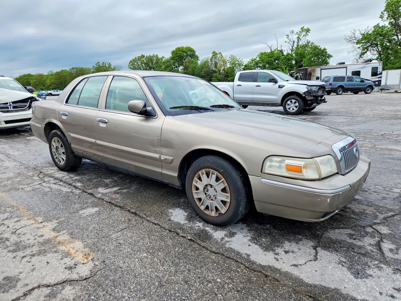 2006 Mercury Grand Marquis Gs - Image 4