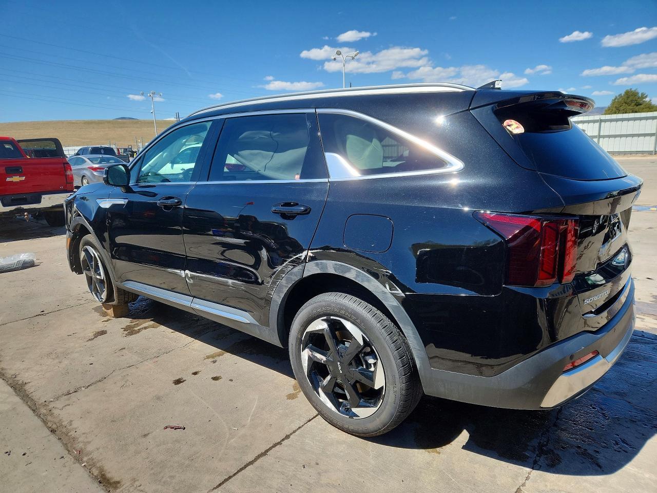 2025 Kia Sorento Ex - Image 2