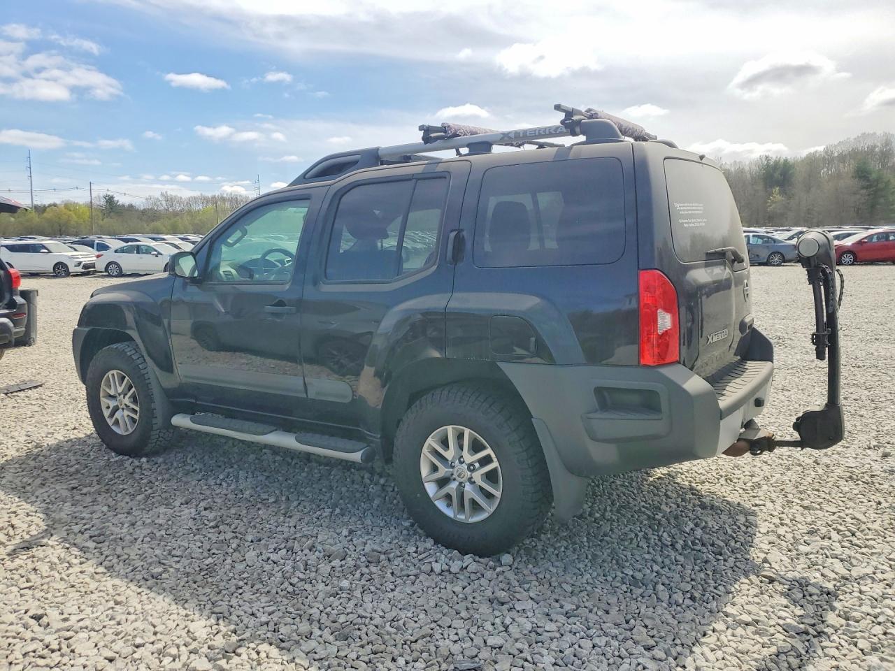 2015 Nissan Xterra - Фото 2