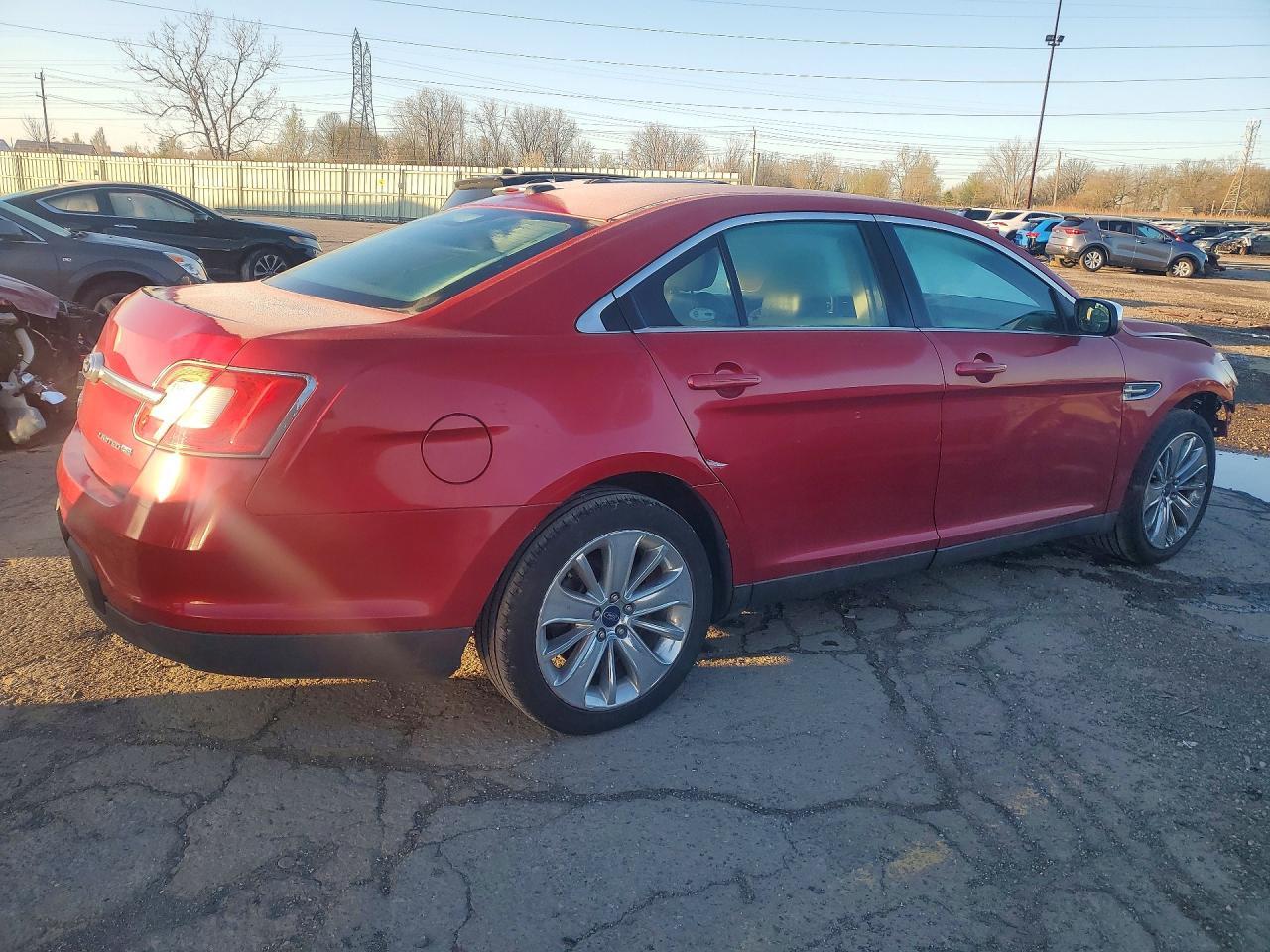 2011 Ford Taurus Limited - Фото 3