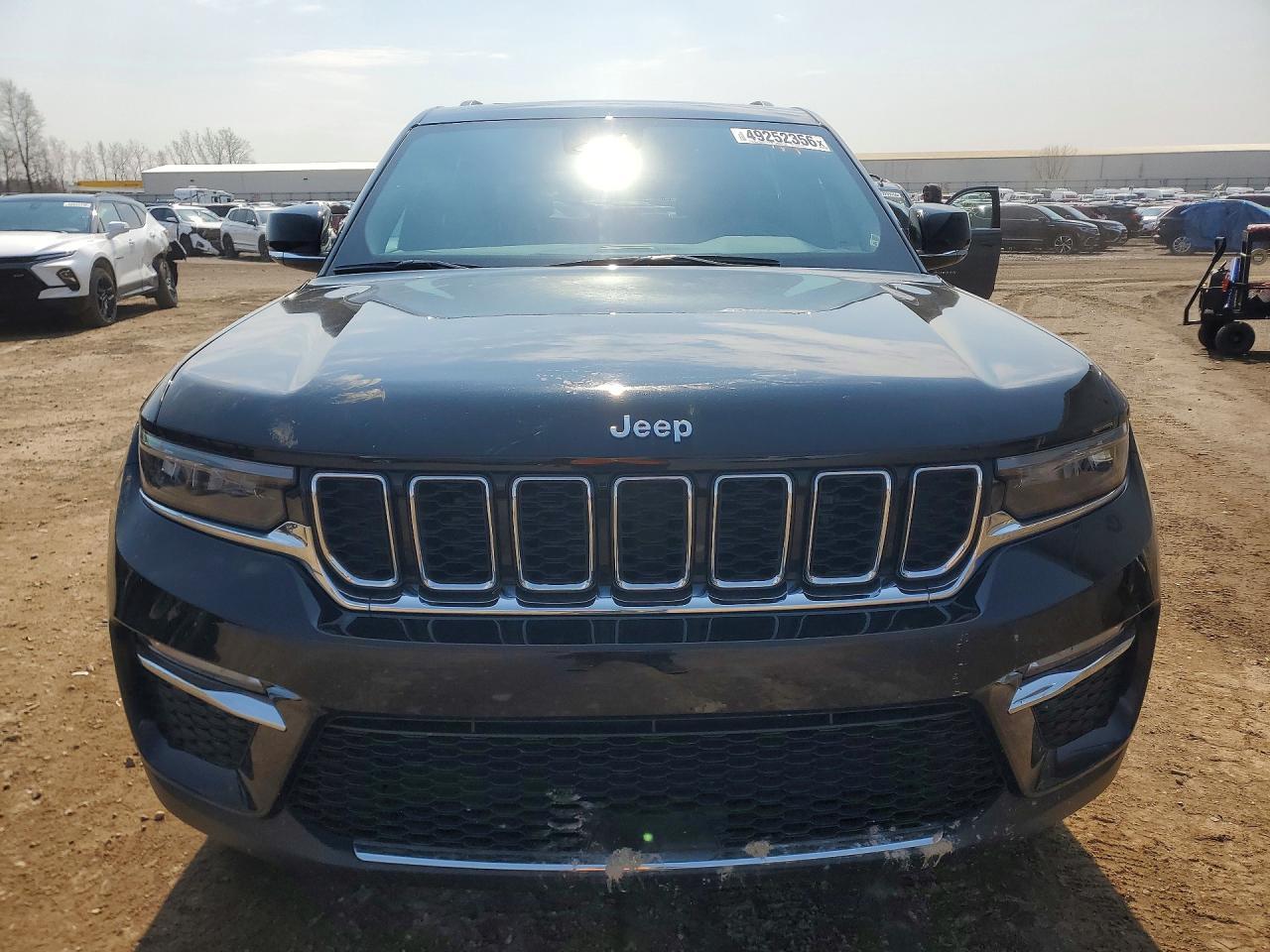 2025 Jeep Grand Cherokee 4Xe - Image 5