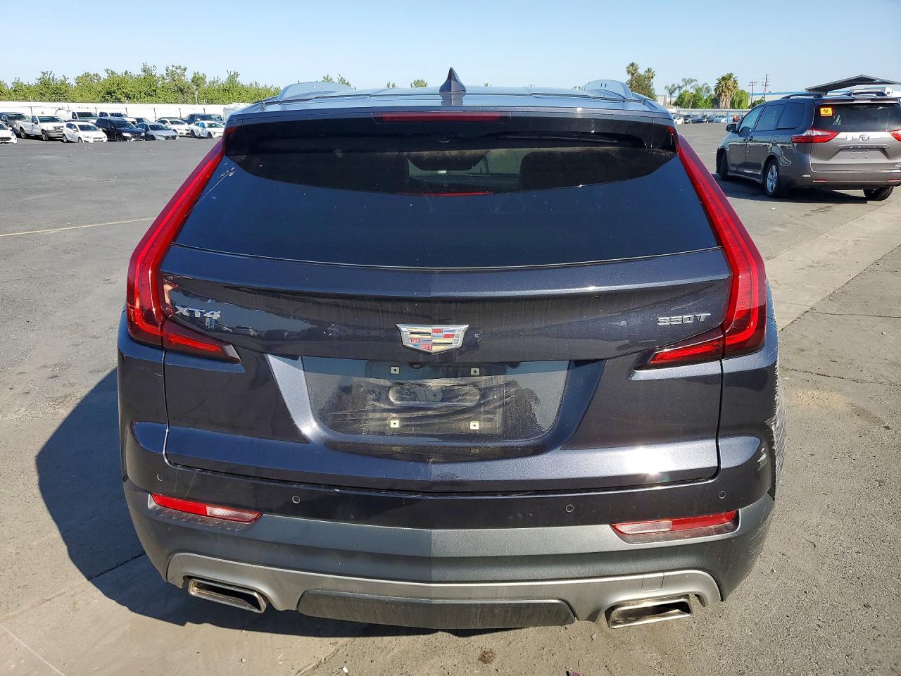 2023 Cadillac Xt4 Premium Luxury - Image 6
