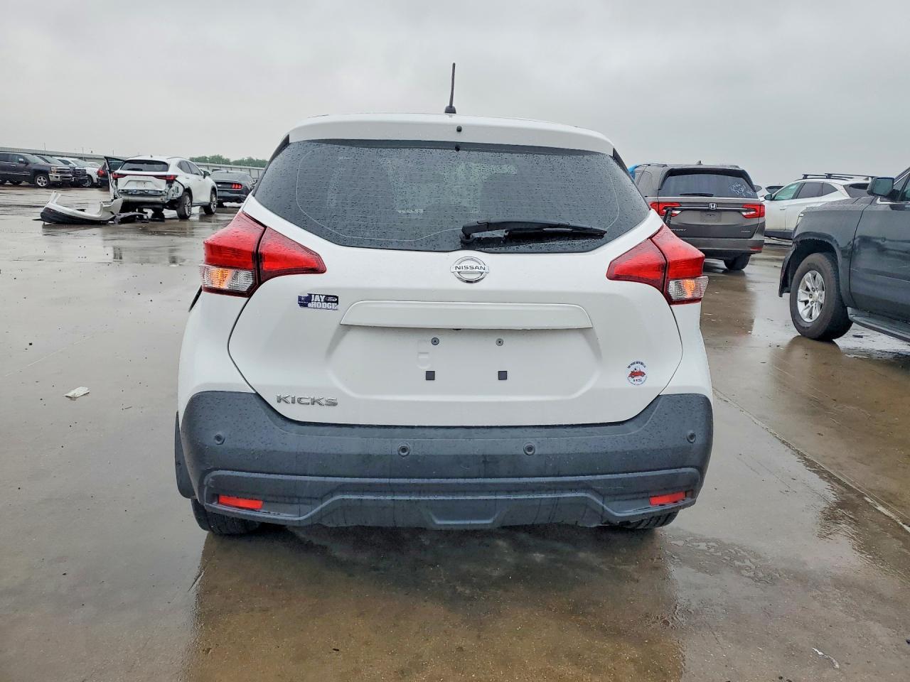 2020 Nissan Kicks S - Фото 6