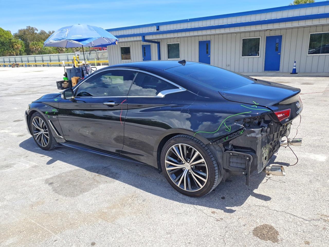 2018 Infiniti Q60 3.0T Luxe - Фото 2