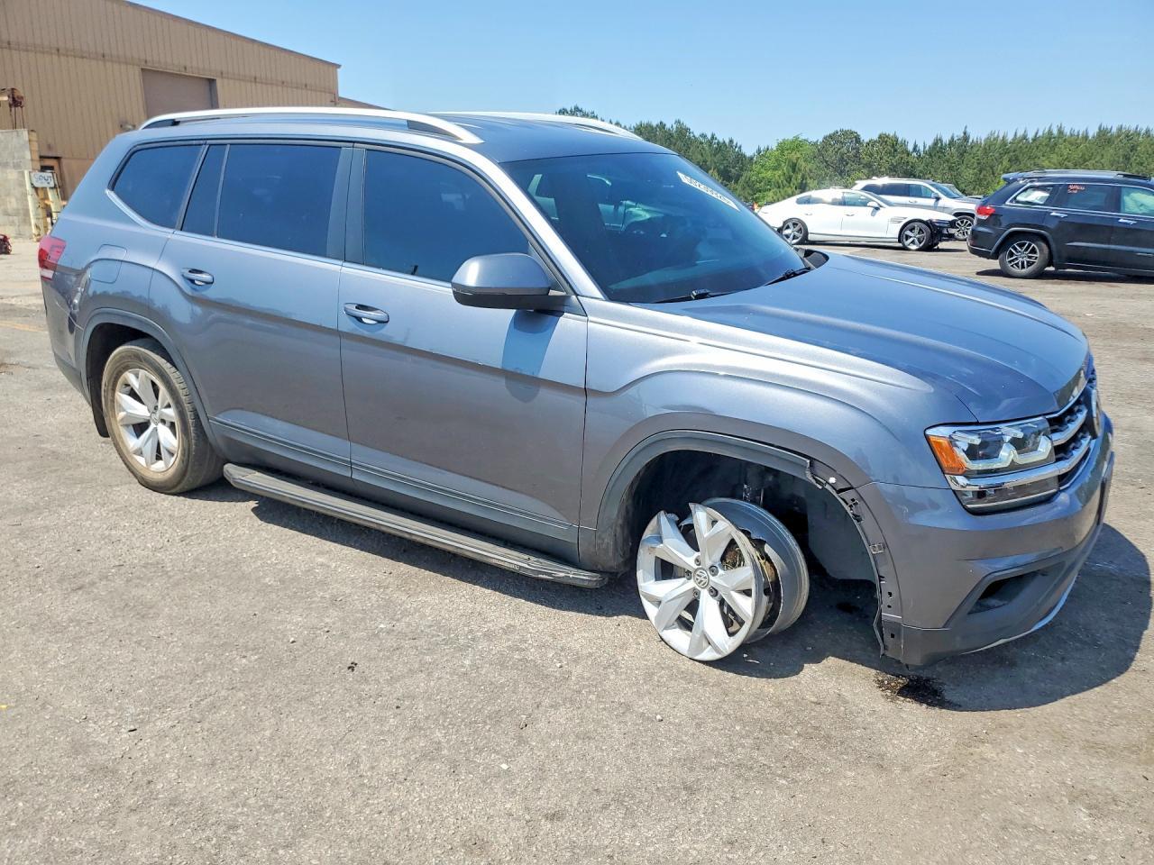 2019 Volkswagen Atlas S - Image 4