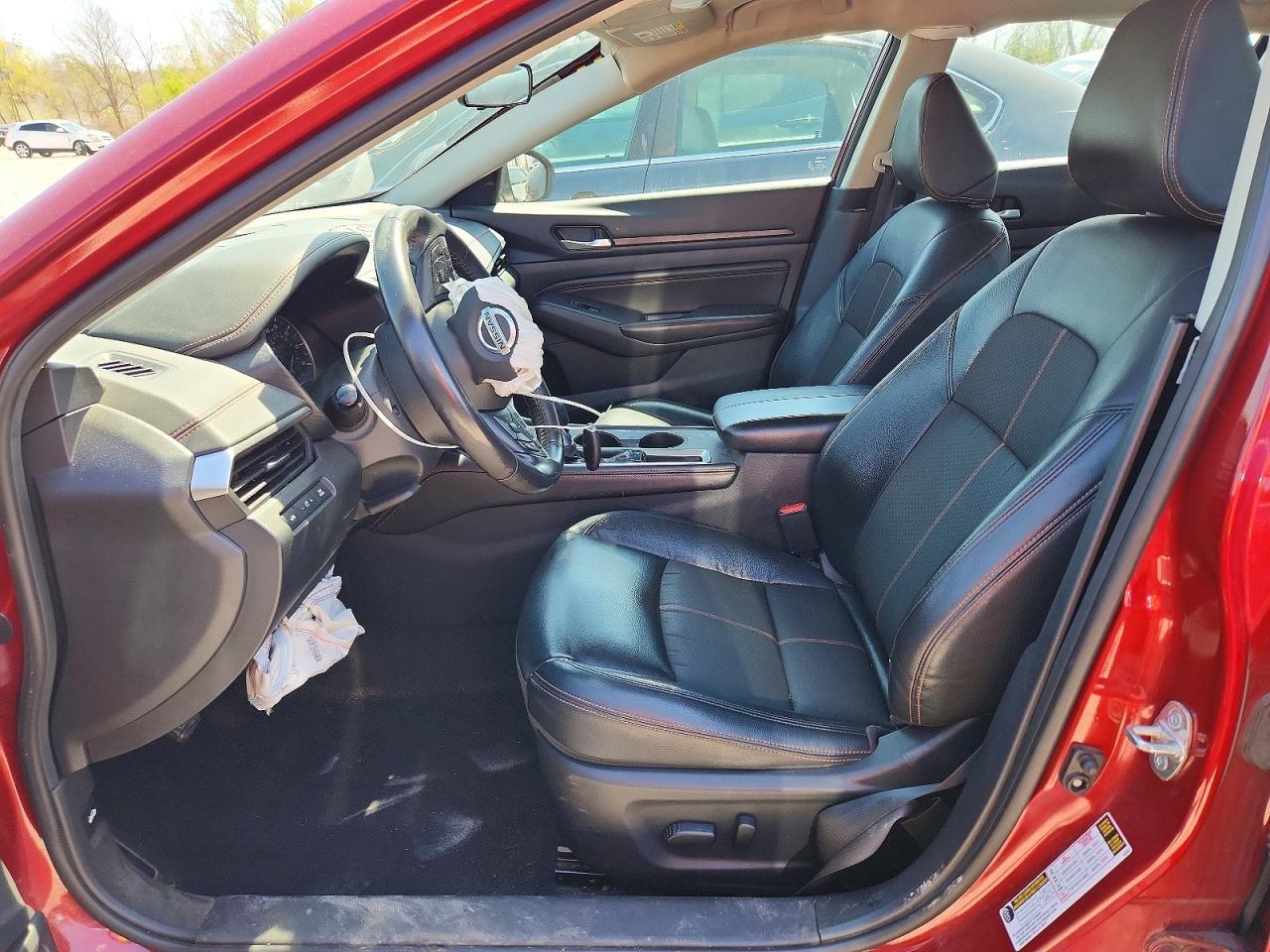 2022 Nissan Altima 2.5 Sr - Image 7