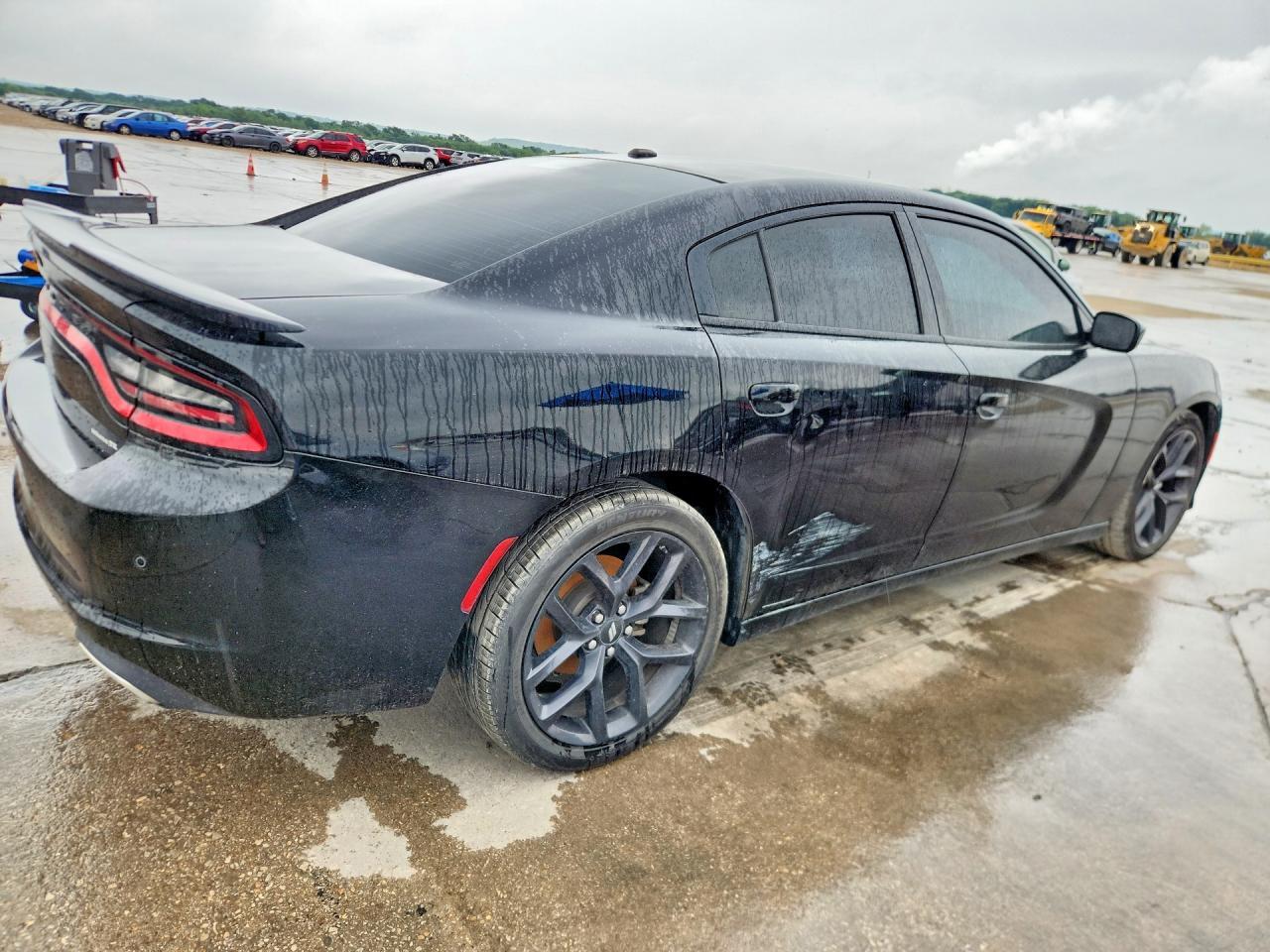 2022 Dodge Charger Sxt - Фото 3