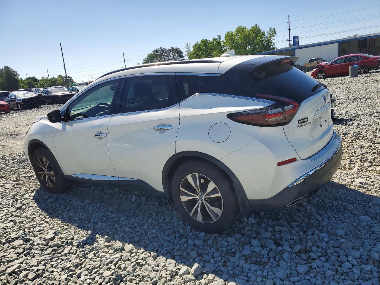 2019 Nissan Murrano - Image 2
