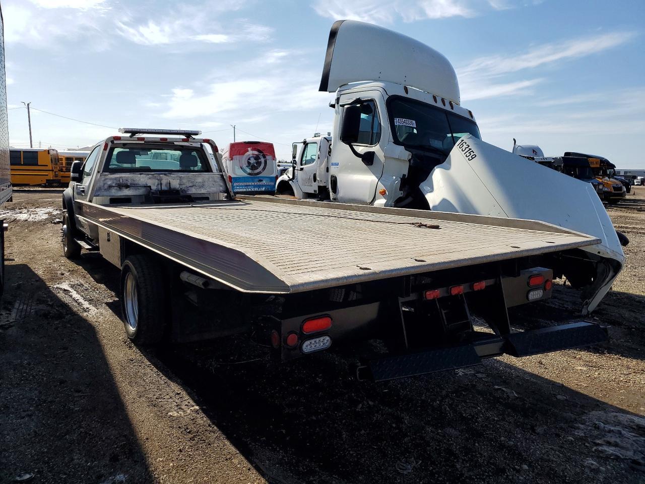2019 Ford F550 Super Duty - Фото 2