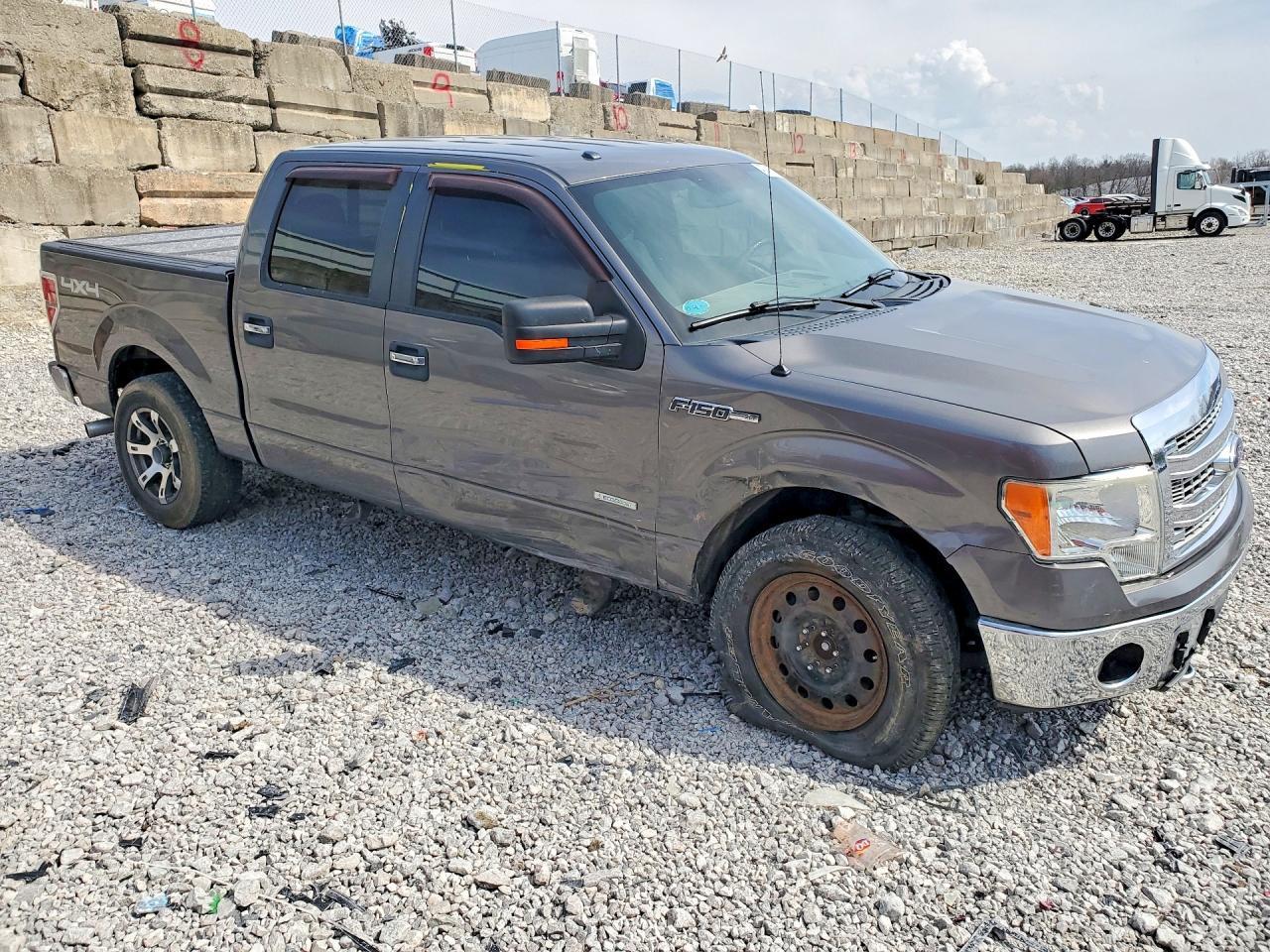 2013 Ford F150 Supercrew - Image 4