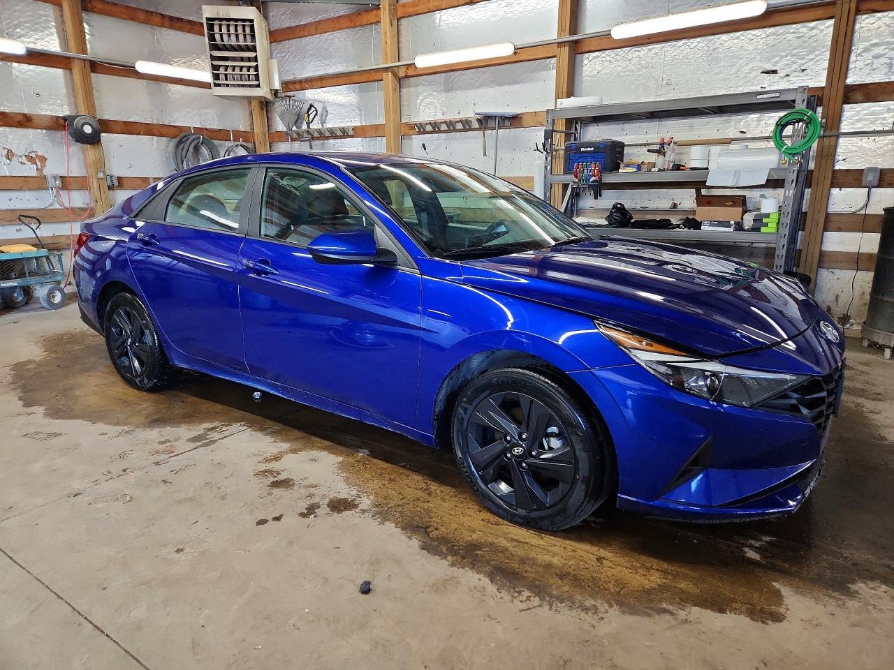 2023 Hyundai Elantra Blue - Image 4