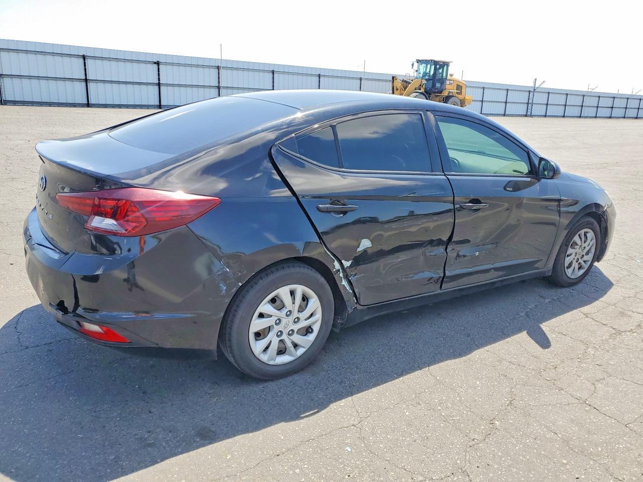 2020 Hyundai Elantra Se - Фото 3