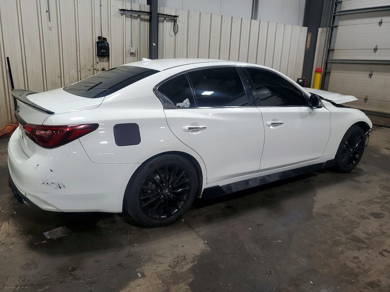 2018 Infiniti Q50 3.0T Luxe - Фото 3