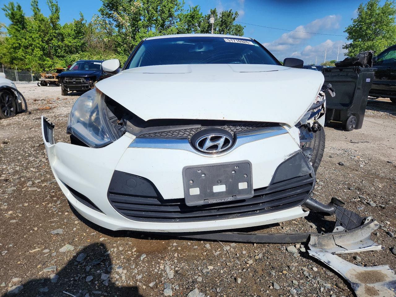 2014 Hyundai Veloster Base - Image 5