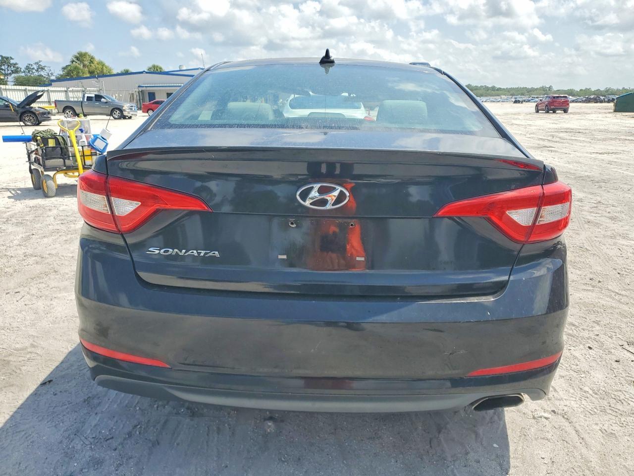 2015 Hyundai Sonata Se - Image 6