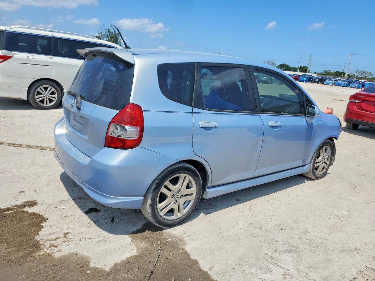 2008 Honda Fit Sport - Image 3