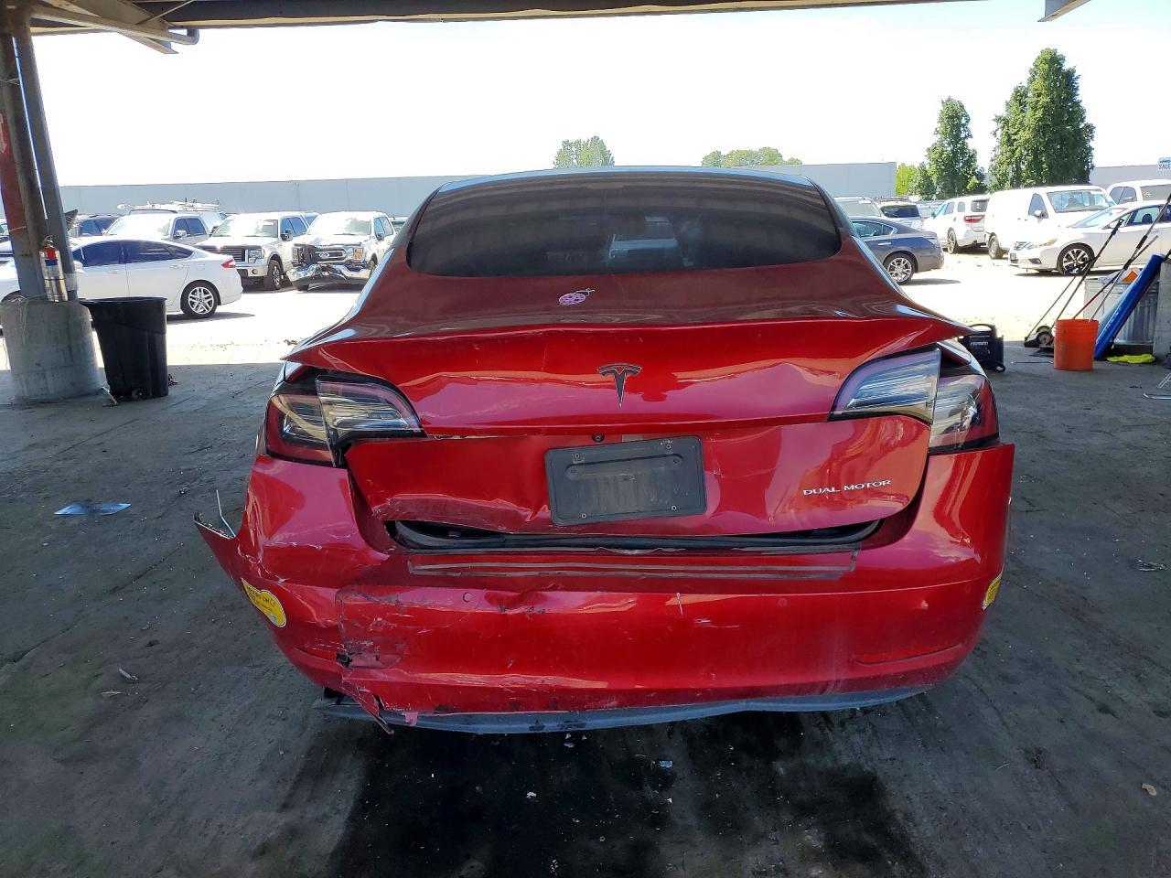2021 Tesla Model 3 - Фото 6