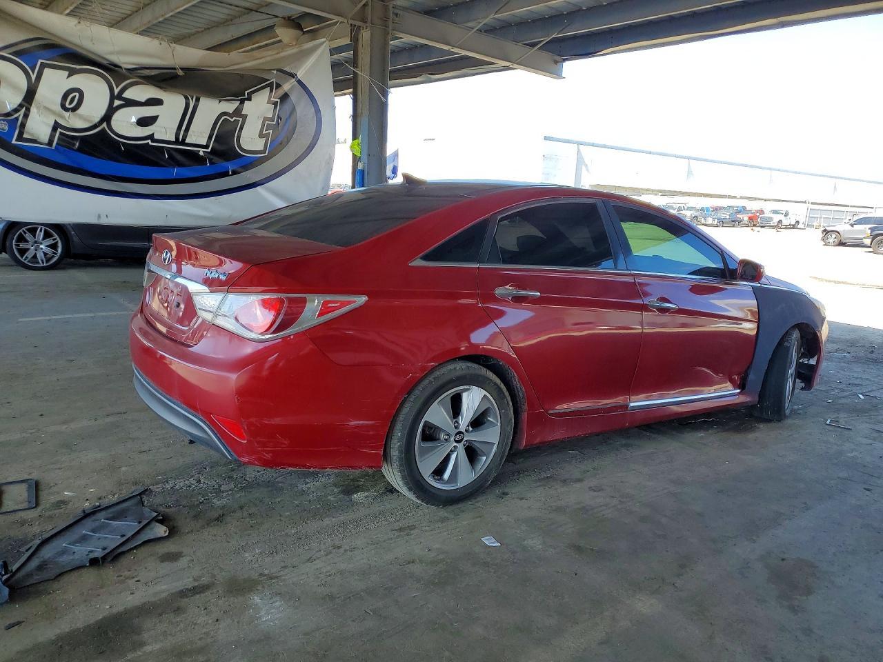 2012 Hyundai Sonata Hybrid - Image 3