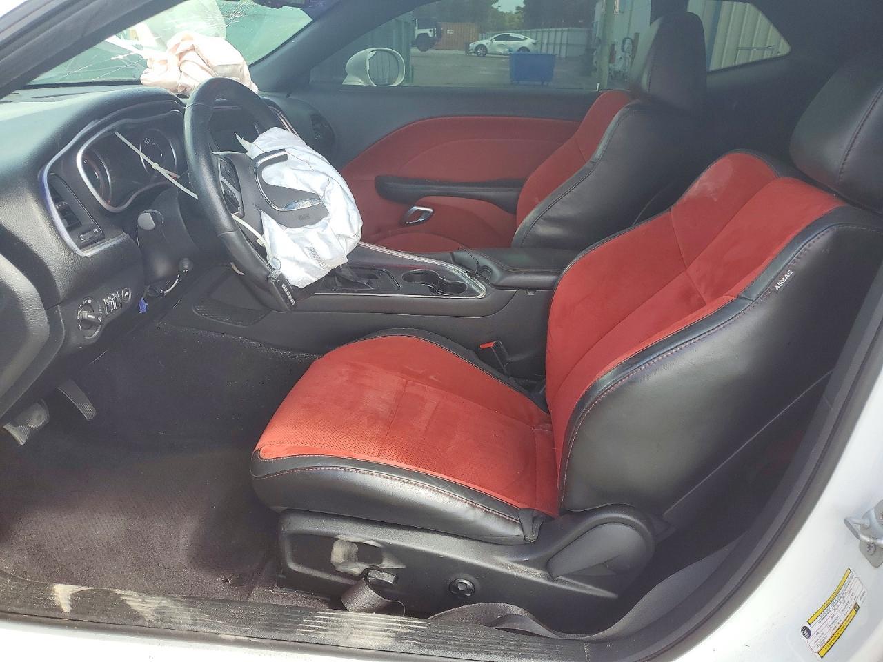 2018 Dodge Challenger R - Image 7