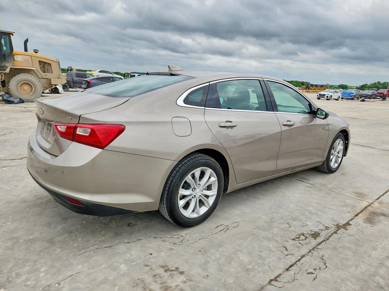 2024 Chevrolet Malibu Lt - Фото 3