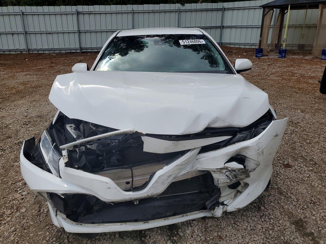 2018 Toyota Camry Le - Фото 5
