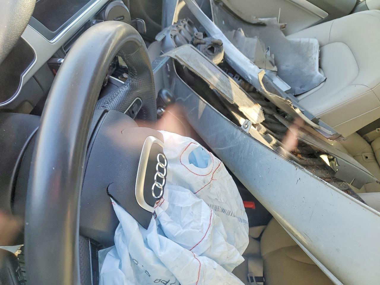 2010 Audi A5 Premium - Фото 7
