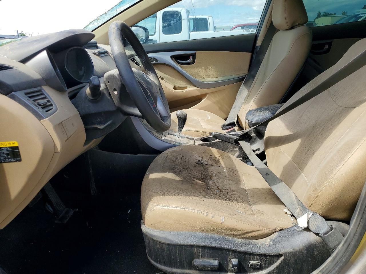 2013 Hyundai Elantra Limited - Image 7