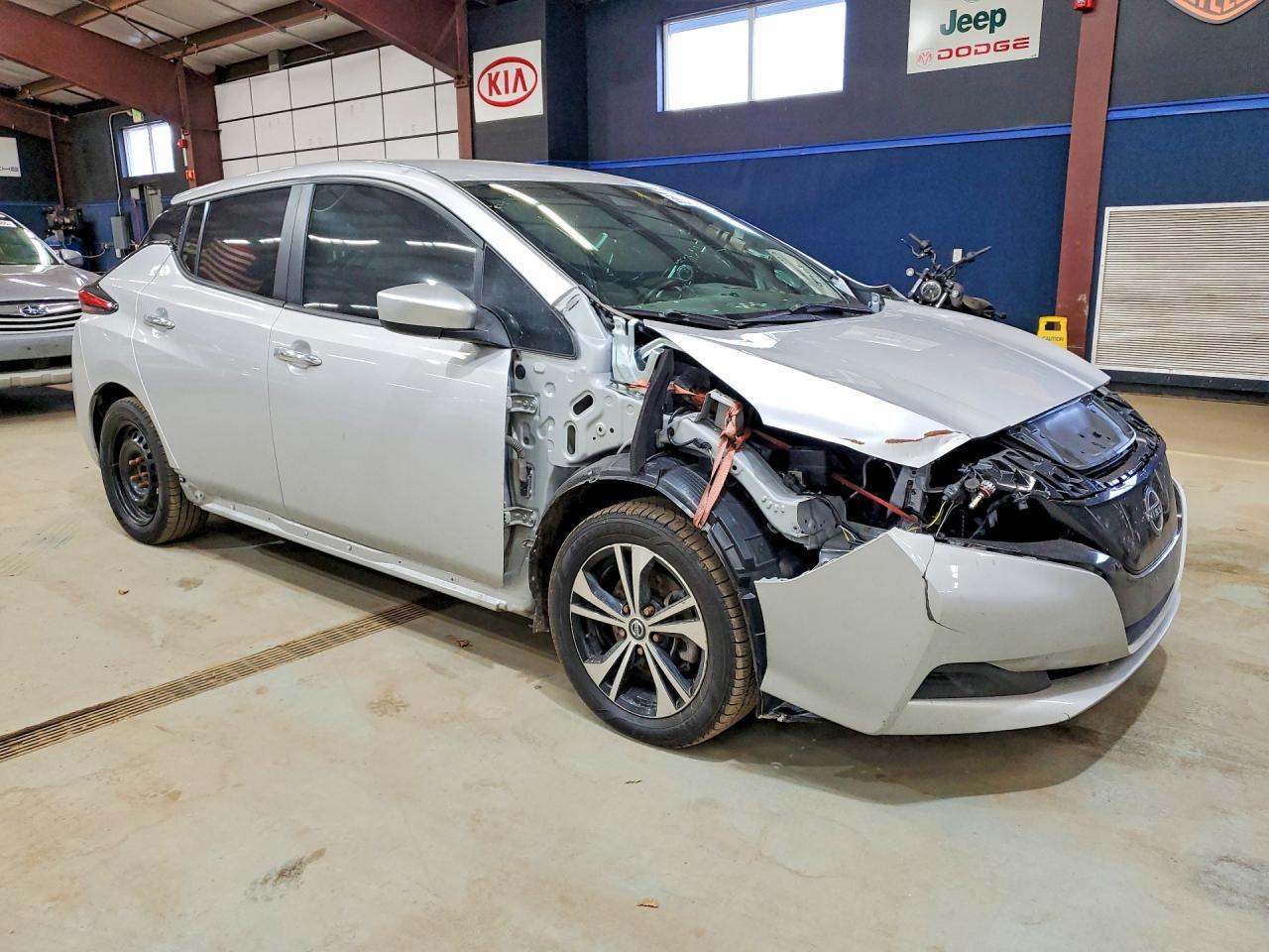 2023 Nissan Leaf S - Фото 4