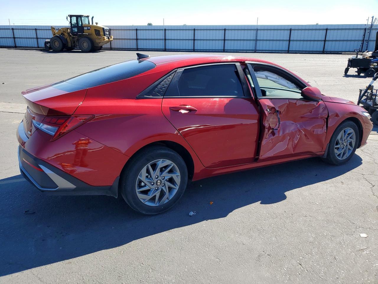 2024 Hyundai Elantra Blue - Image 3