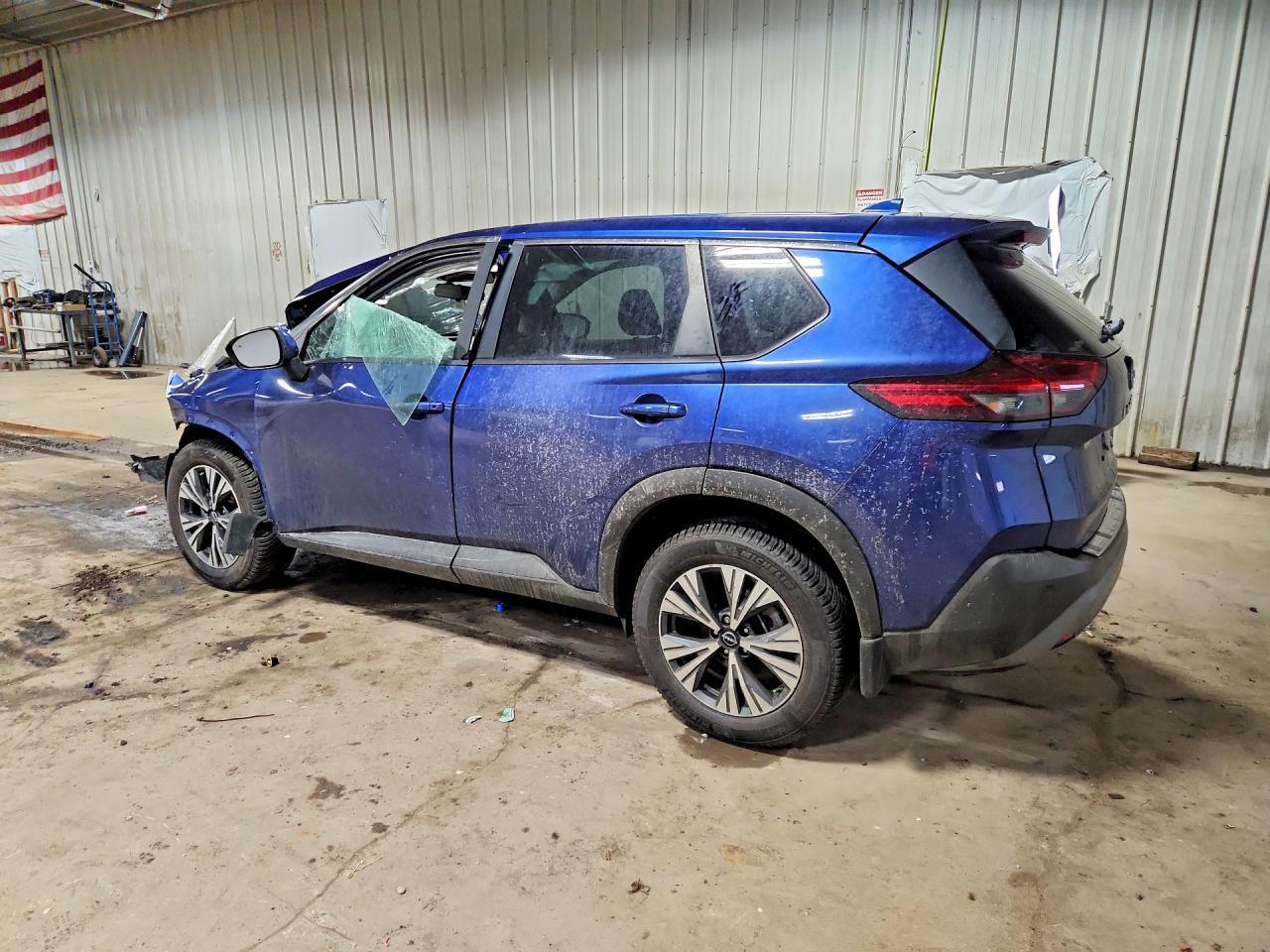 2023 Nissan Rogue Sv - Image 2