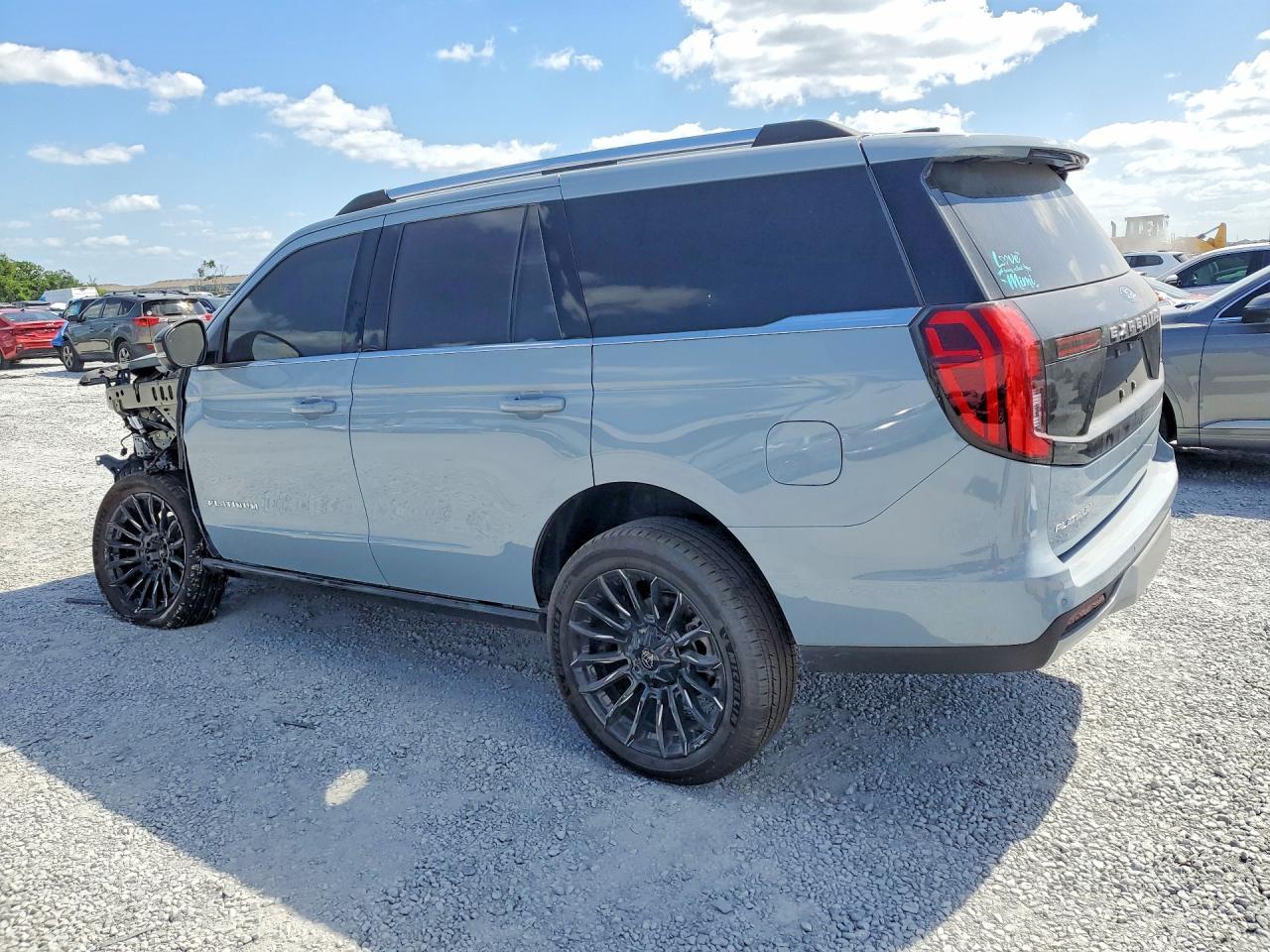2025 Ford Expedition Platinum - Image 2