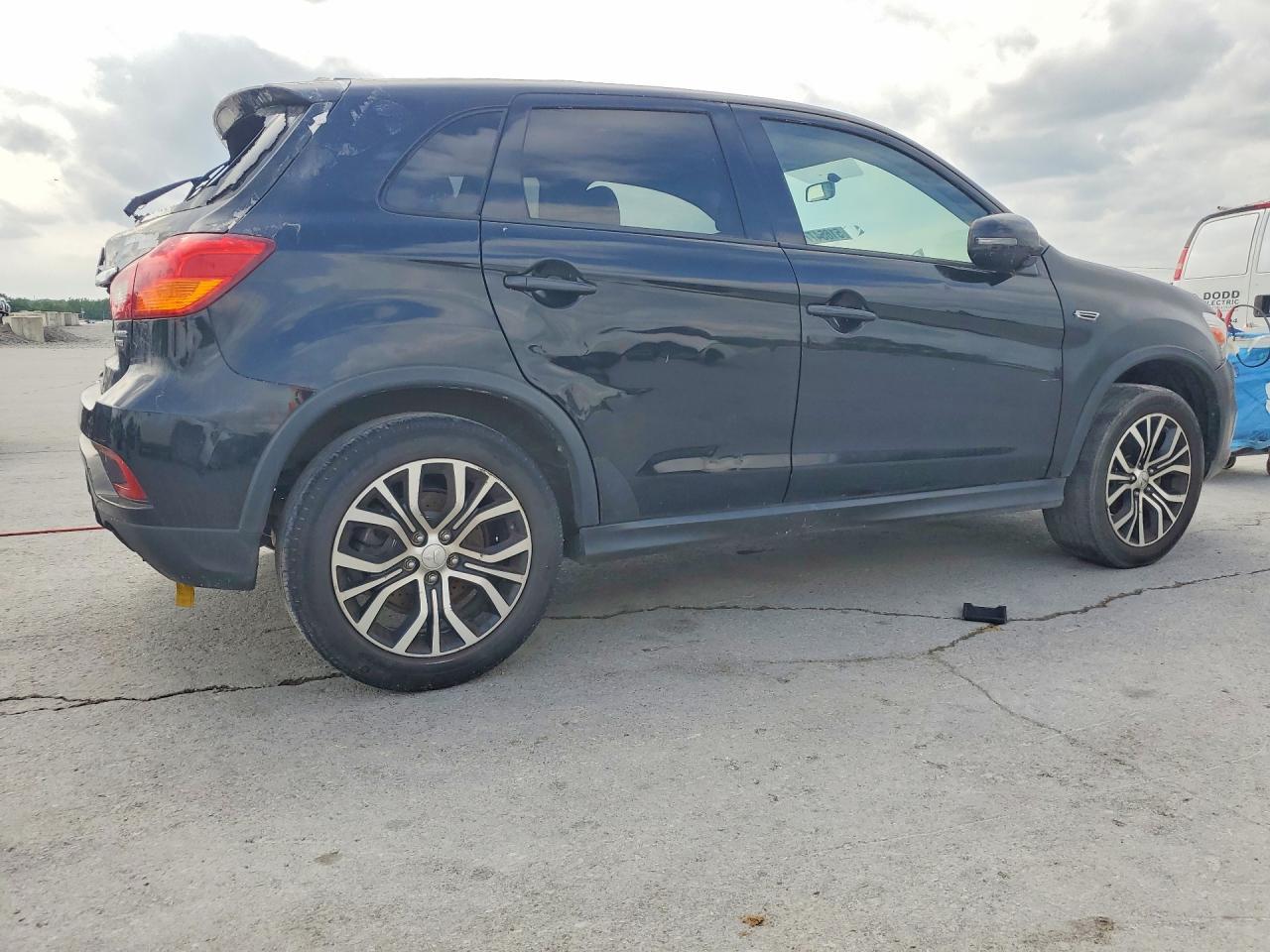 2019 Mitsubishi Outlander Sport Es - Фото 3