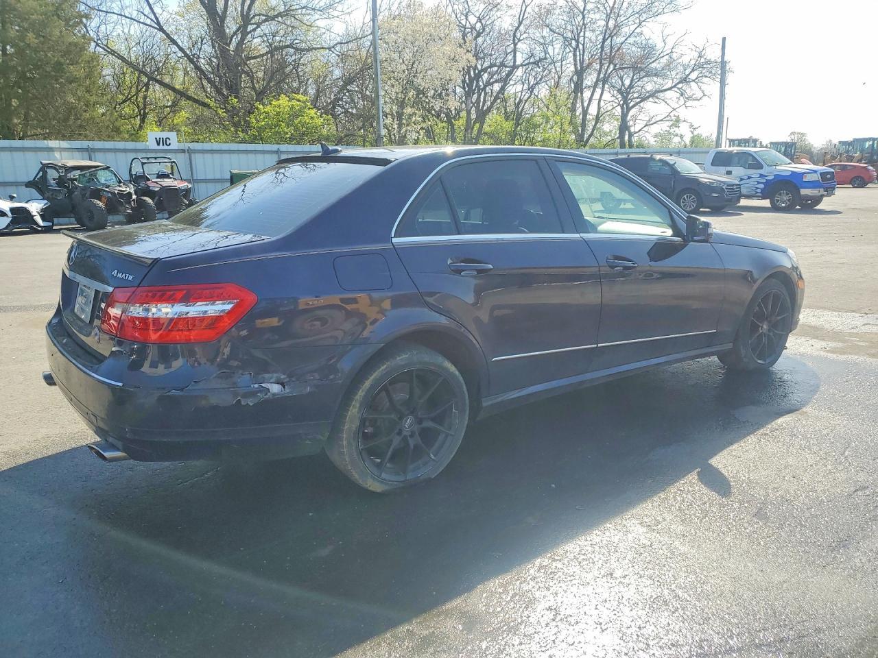 2010 Mercedes-Benz E 350 4Matic - Image 3