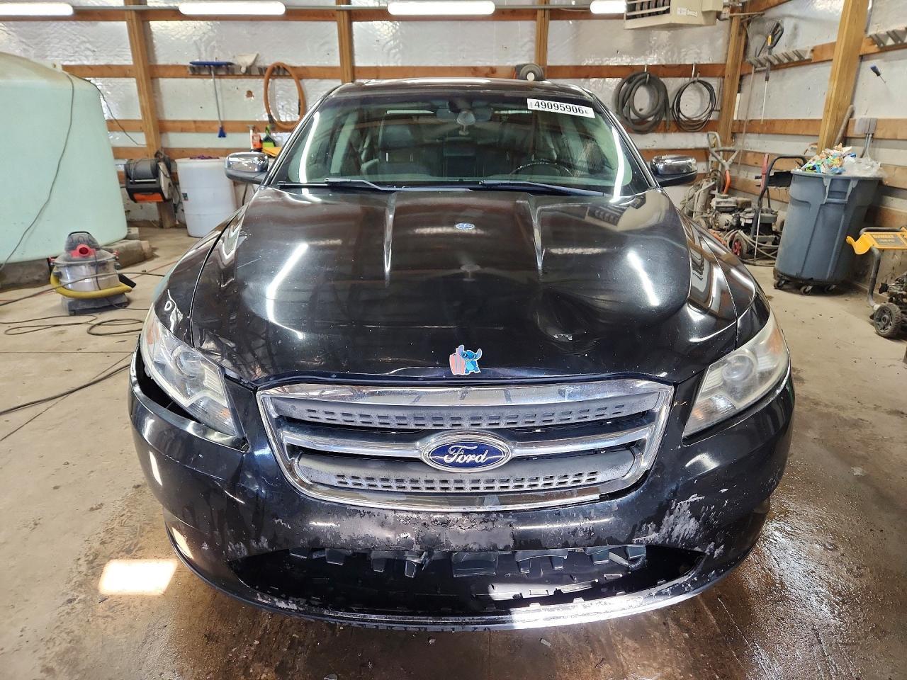 2011 Ford Taurus Limited - Image 5