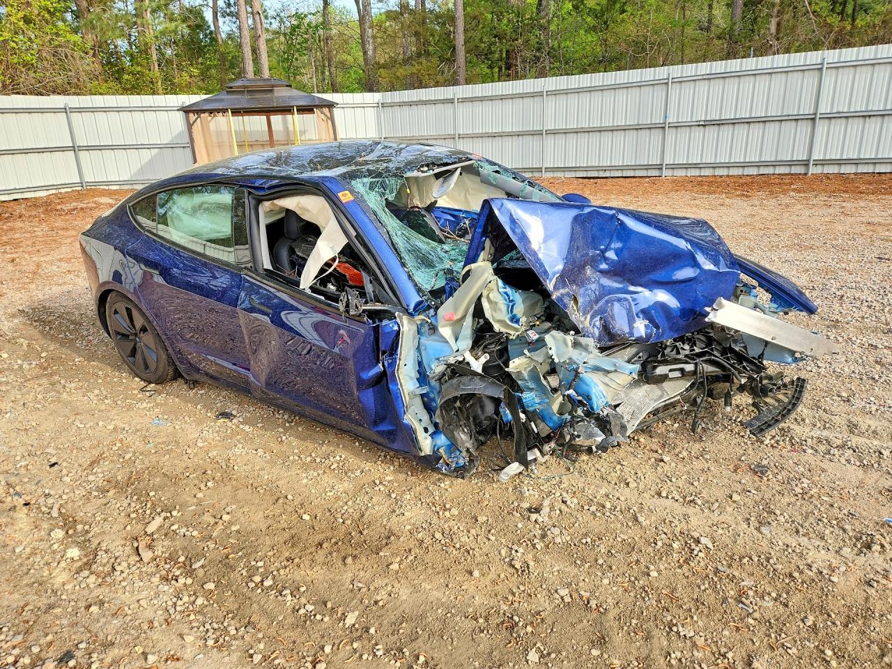 2025 Tesla Model 3 - Image 4