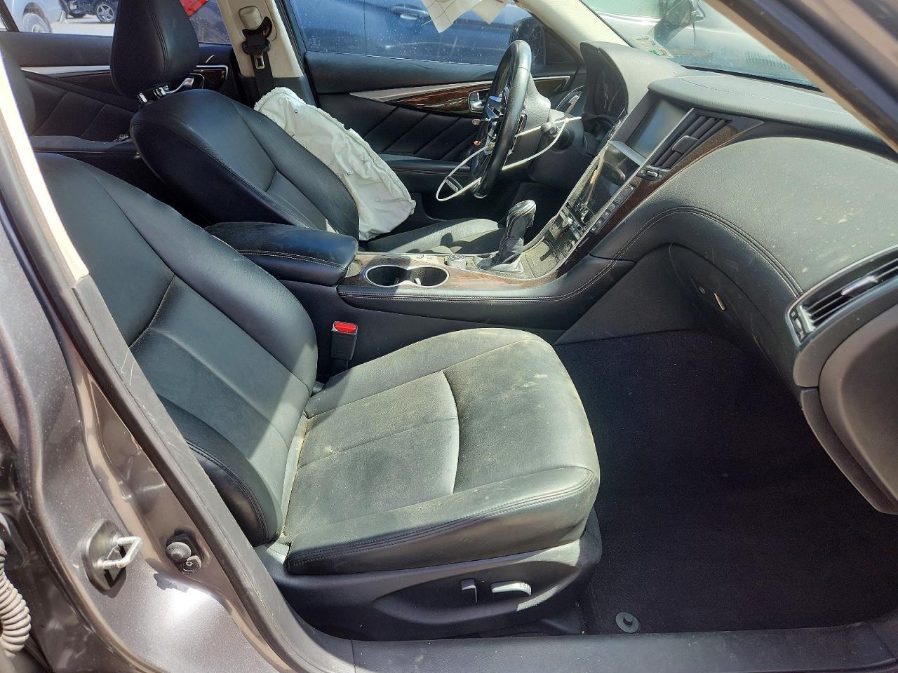 2018 Infiniti Q50 3.0T Luxe - Image 7