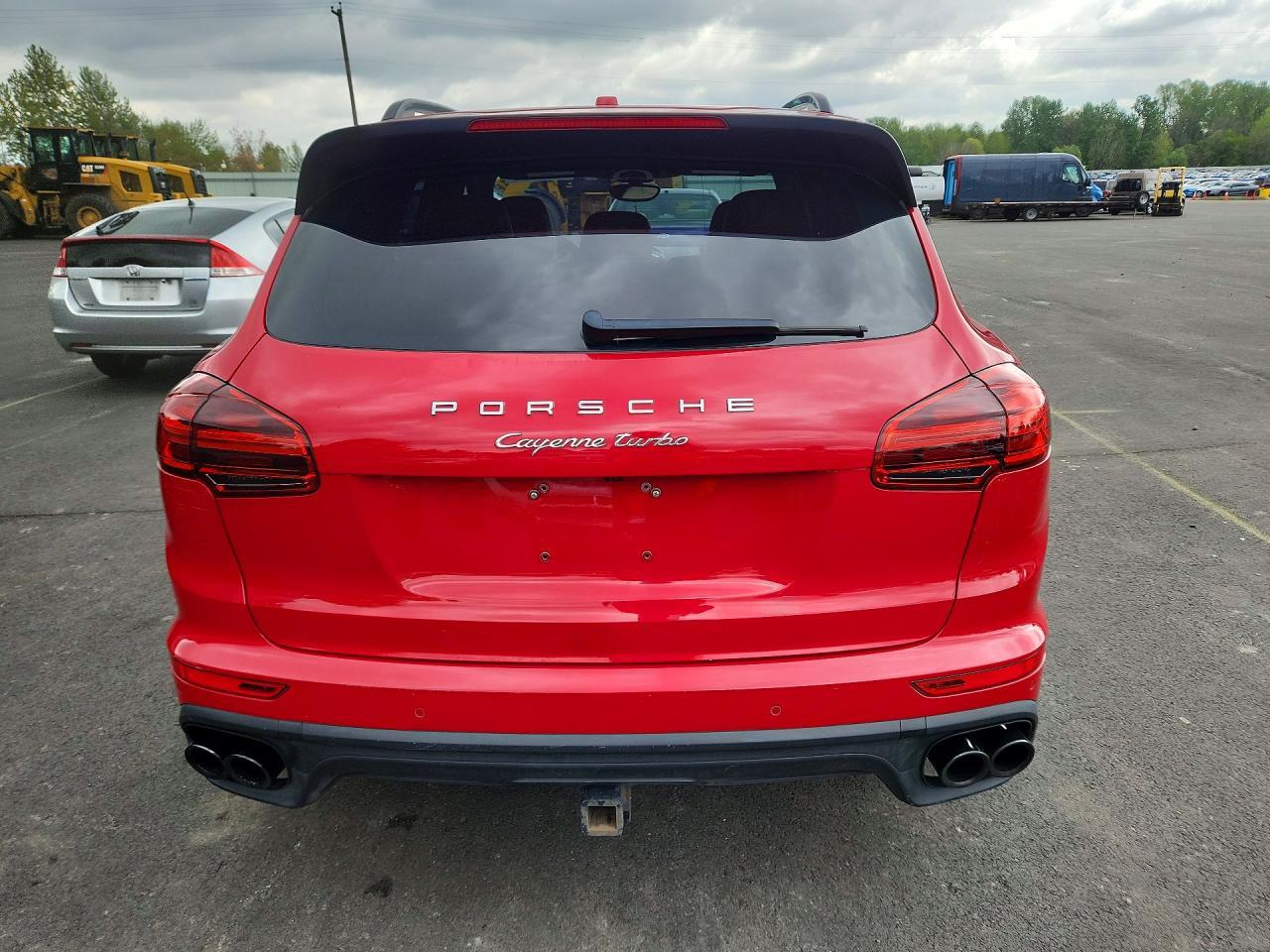 2016 Porsche Cayenne Turbo - Image 6