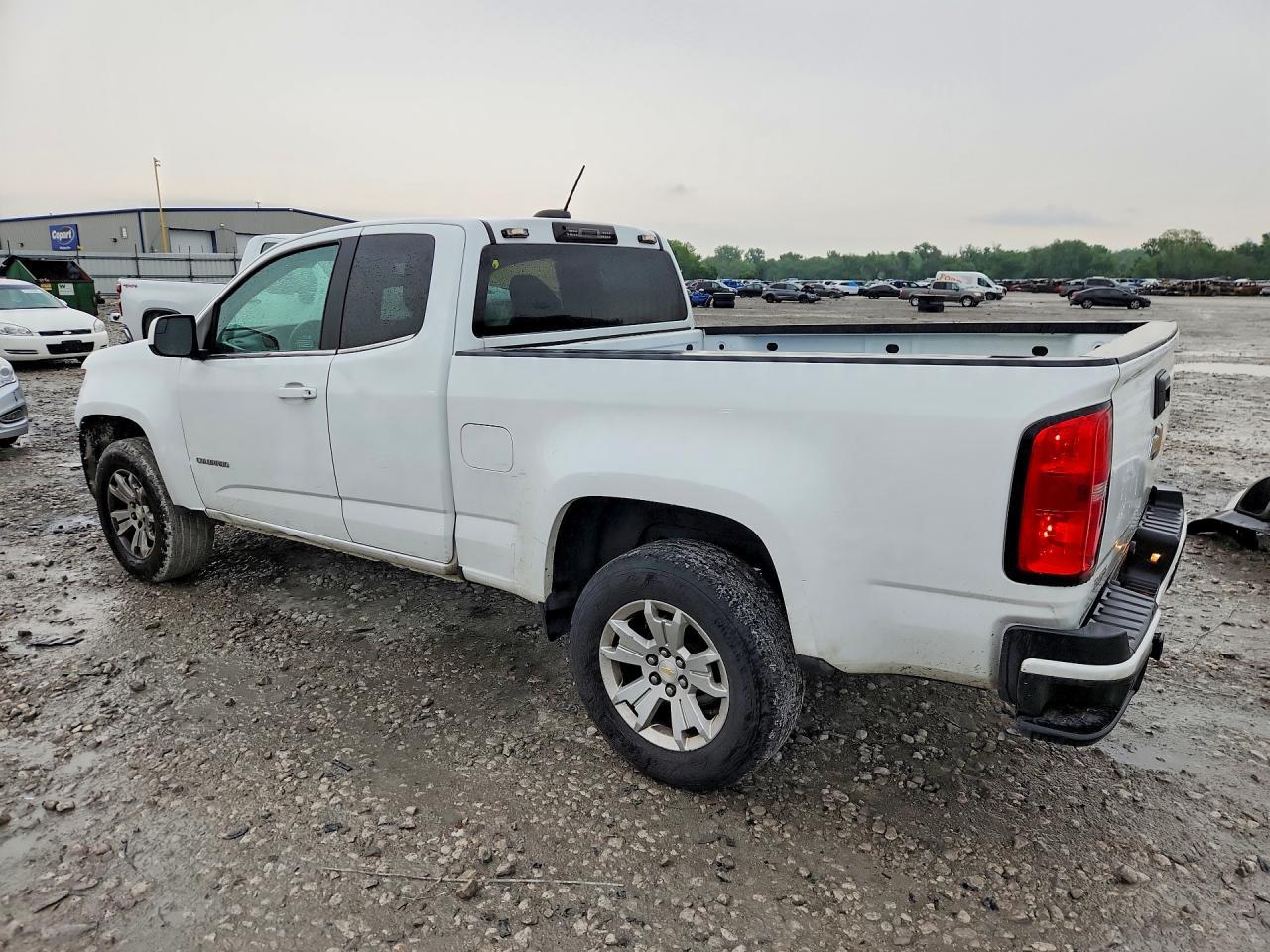 2020 Chevrolet Colorado Lt - Фото 2