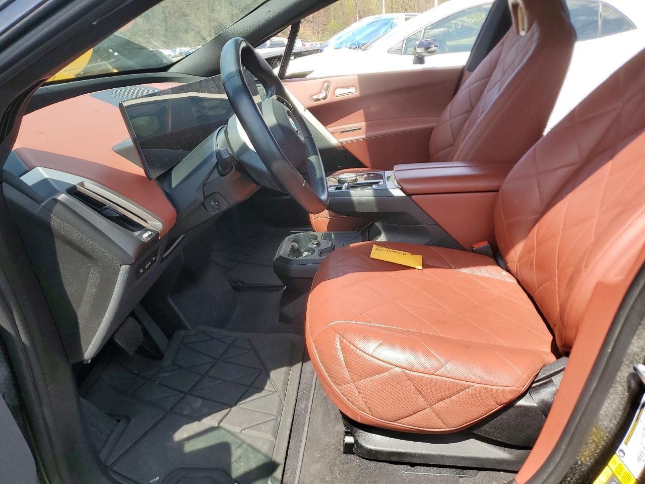 2024 BMW Ix xDrive50 - Фото 7