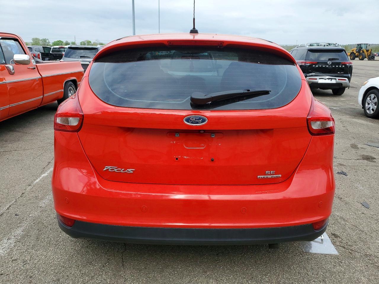 2015 Ford Focus Se - Фото 6