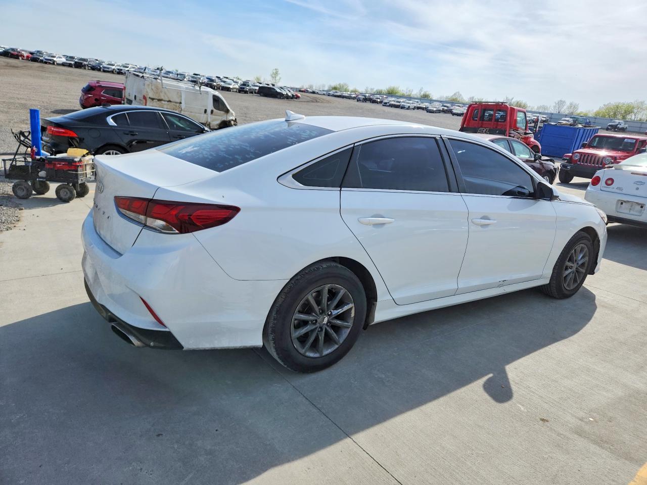 2019 Hyundai Sonata Se - Image 3