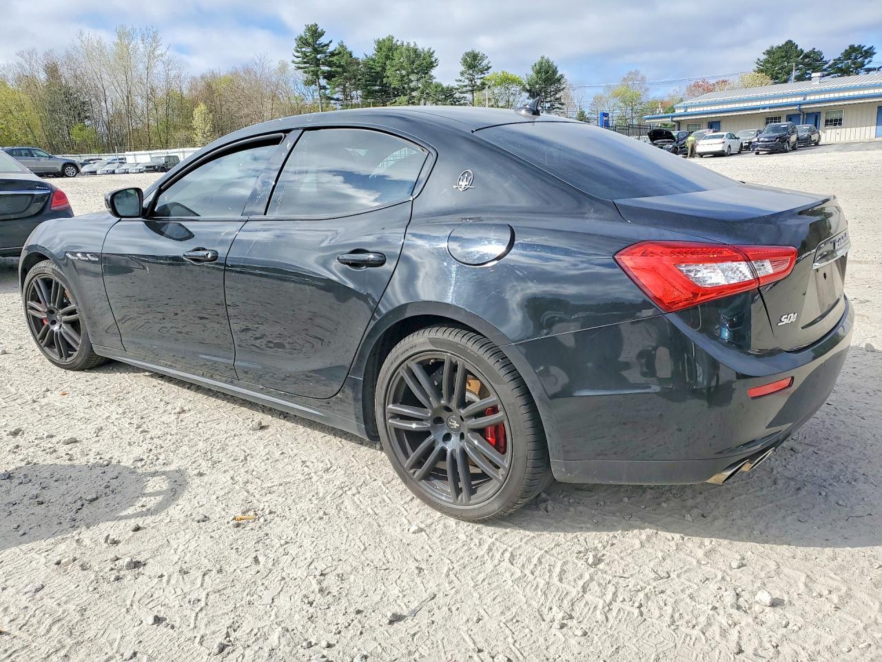 2017 Maserati Ghibli S - Image 2