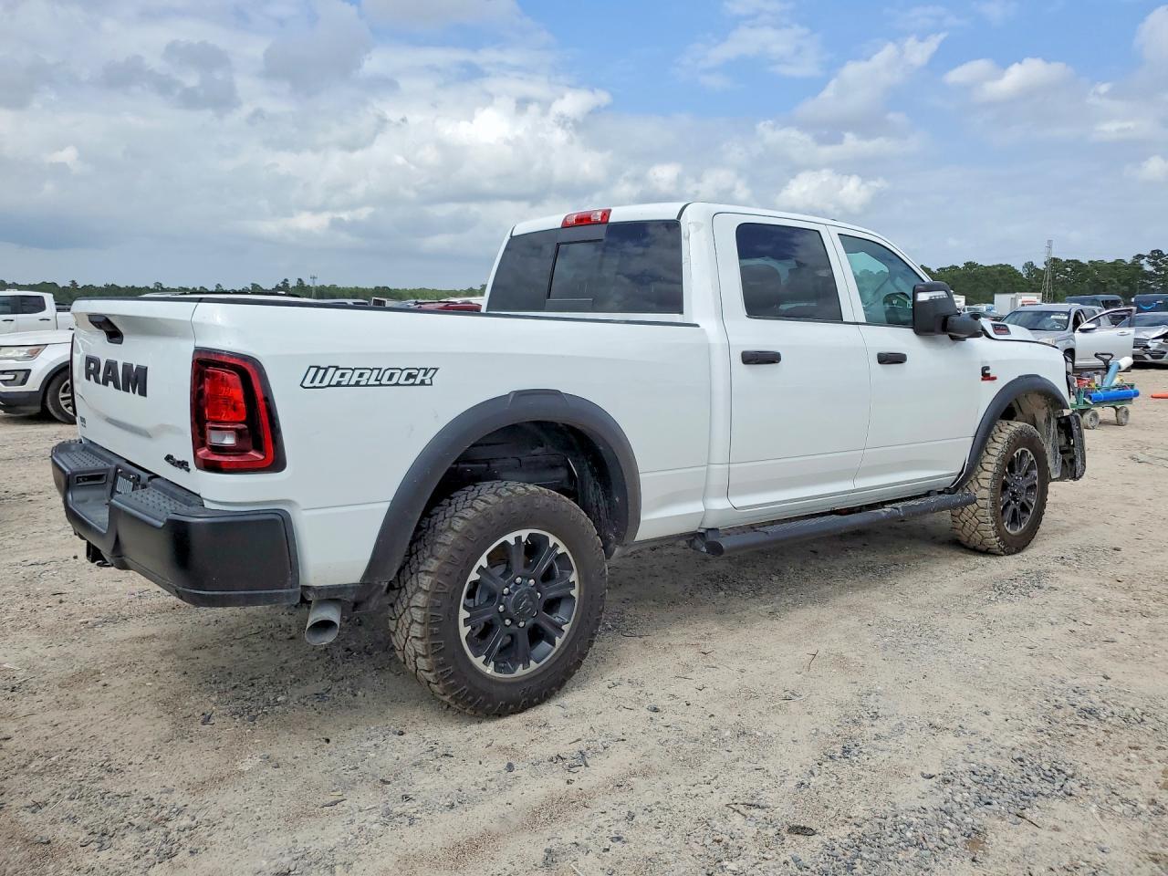 2026 Ram 2500 Tradesman - Фото 3