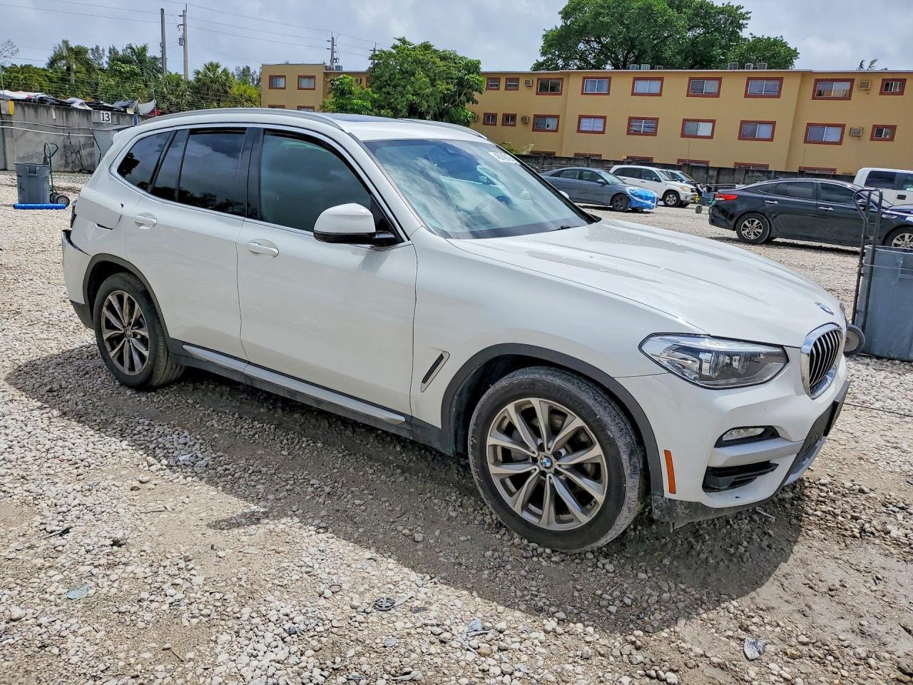 2019 BMW X3 Sdrive30I - Фото 4