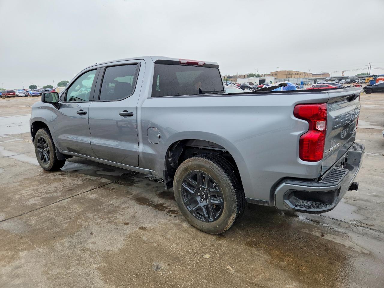 2024 Chevrolet Silverado C1500 Custom - Фото 2