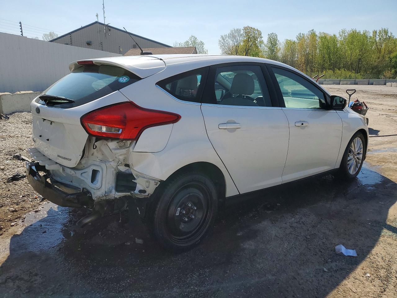 2016 Ford Focus Titanium - Фото 3