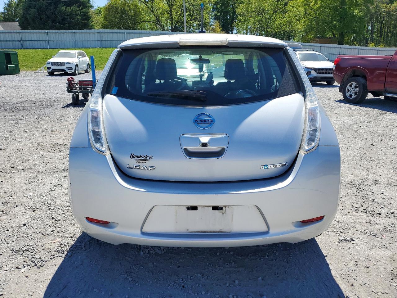 2013 Nissan Leaf S - Фото 6