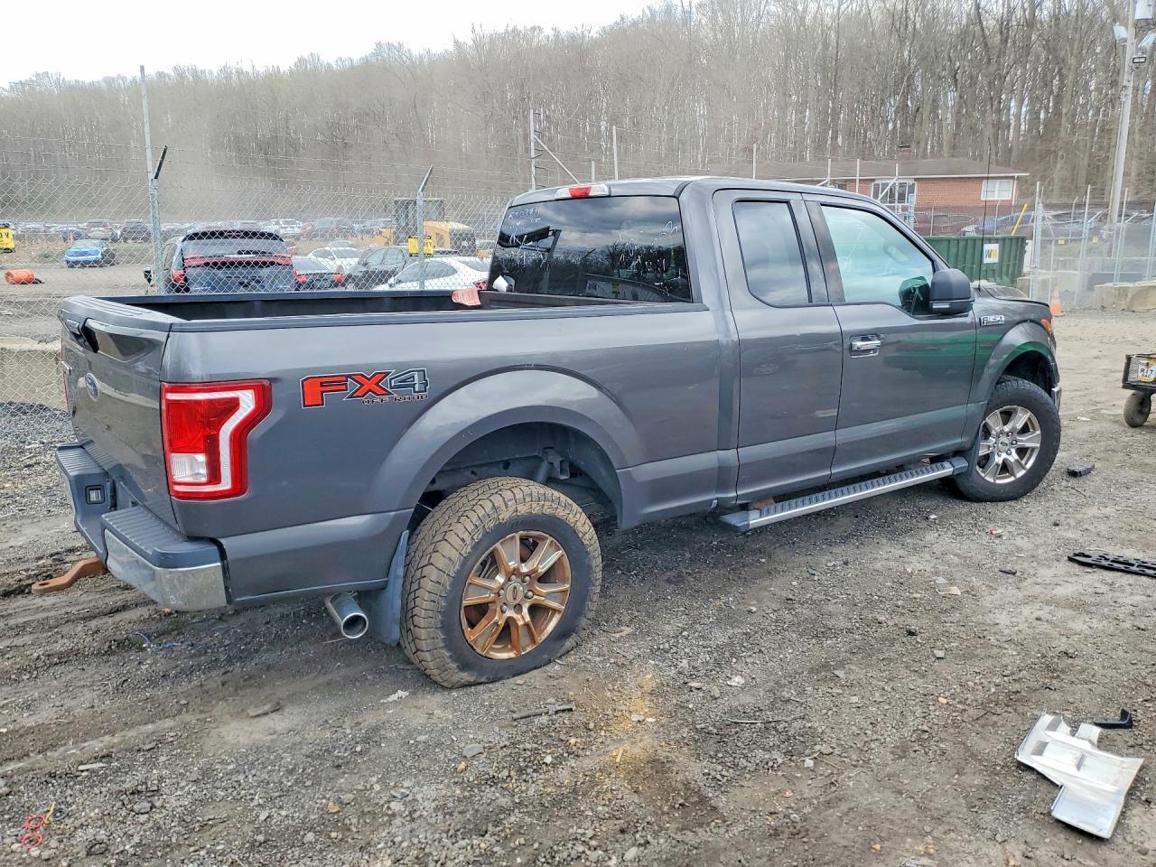 2017 Ford F150 Super Xlt 5.0L V8 Ffv Ext Cab - Image 3