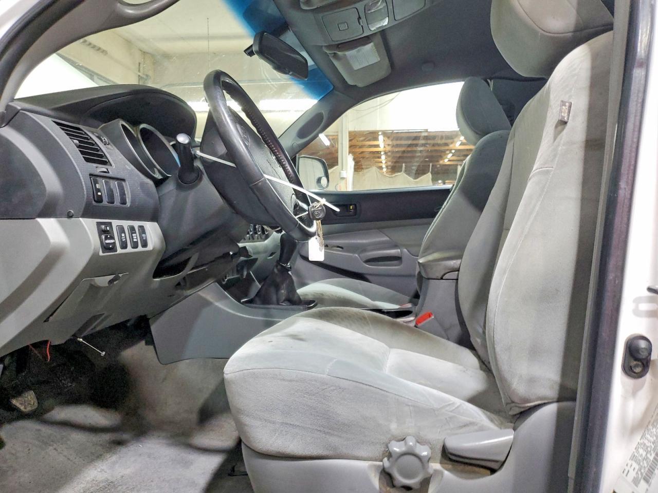 2010 Toyota Tacoma Base - Фото 7